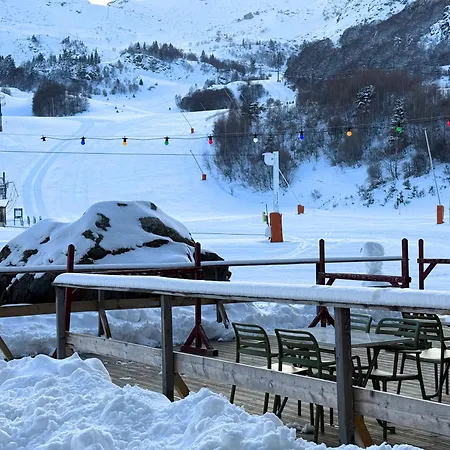 アパート Aux Pieds Des Pistes