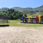 Aux Pieds Des Pistes